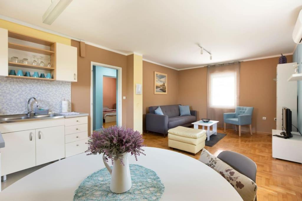 Charlie&Blueberries Appartement Belgrado Buitenkant foto