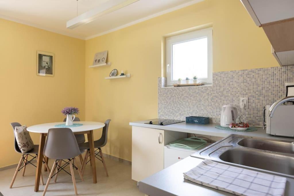 Charlie&Blueberries Appartement Belgrado Buitenkant foto